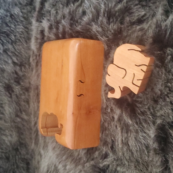 RICHARD ROTHFORD VINTAGE HAND CARVED CEDAR ELEPHANT PUZZLE/ JEWELRY BOX - Picture 4 of 9